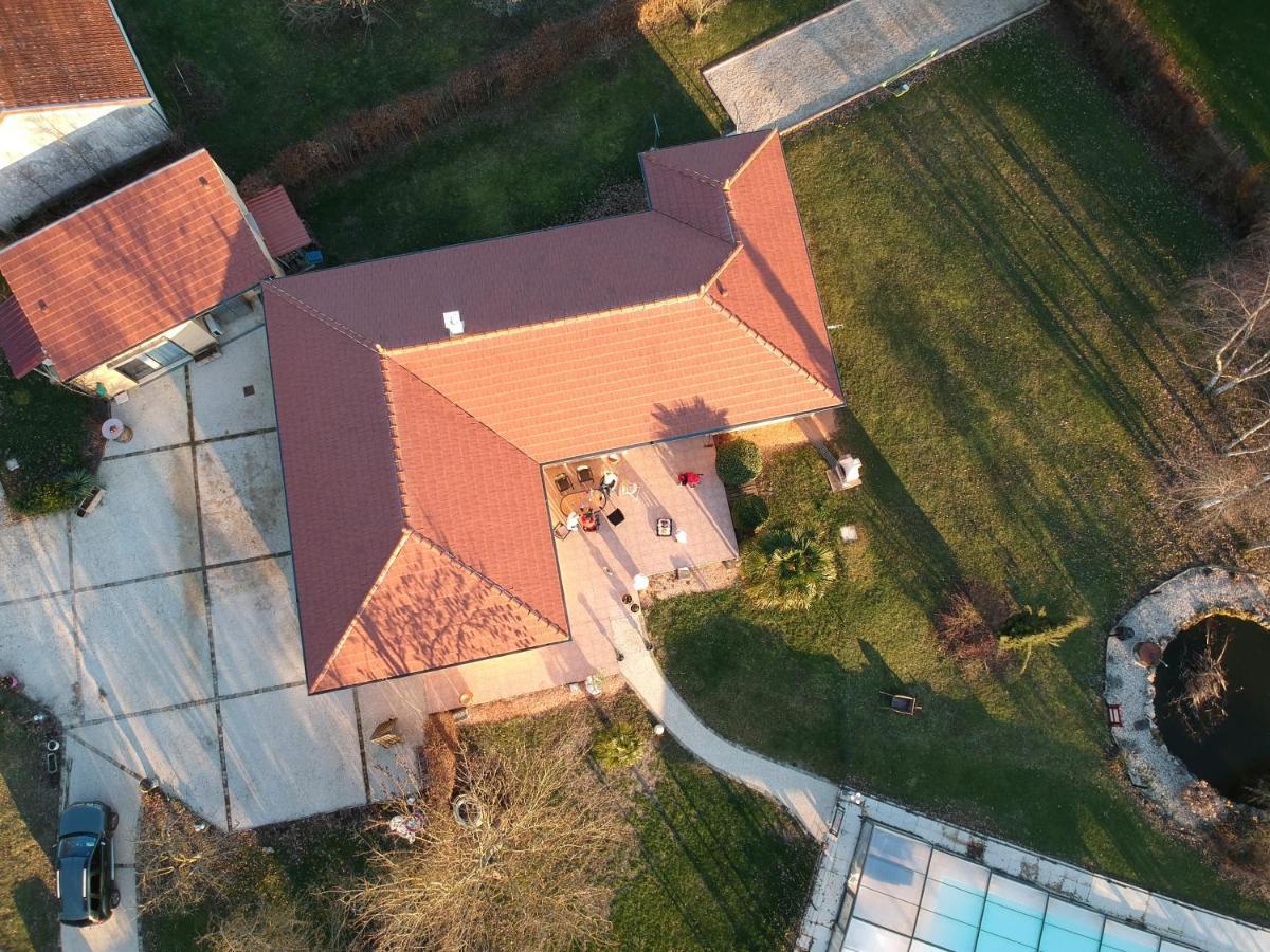 Alaguyauder Le Studio Chatillon-sur-Broue Екстериор снимка