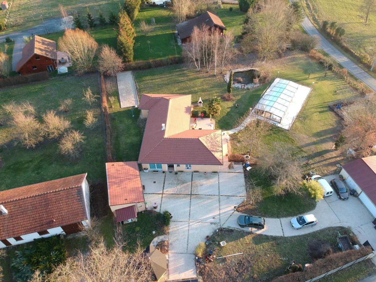 Alaguyauder Le Studio Chatillon-sur-Broue Екстериор снимка